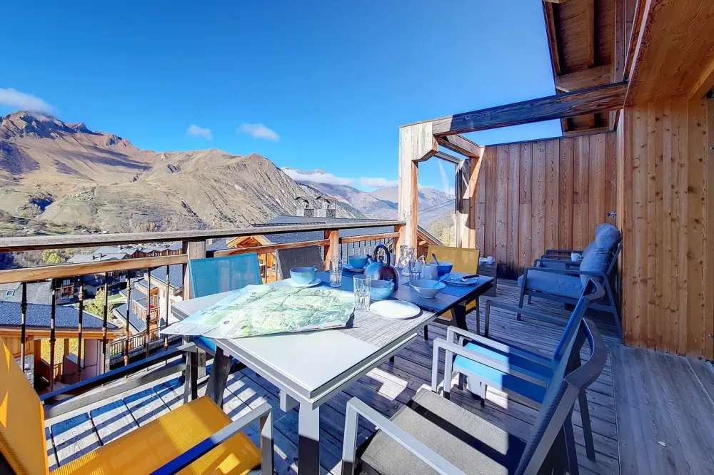 Chalet litote