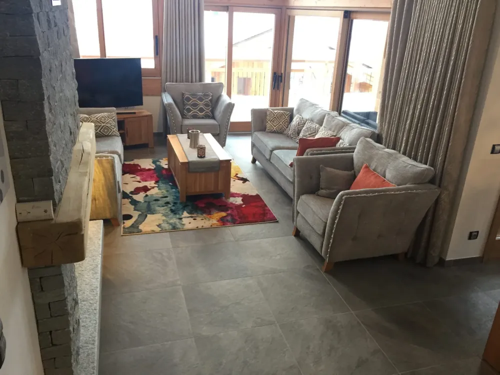 Chalet tawny