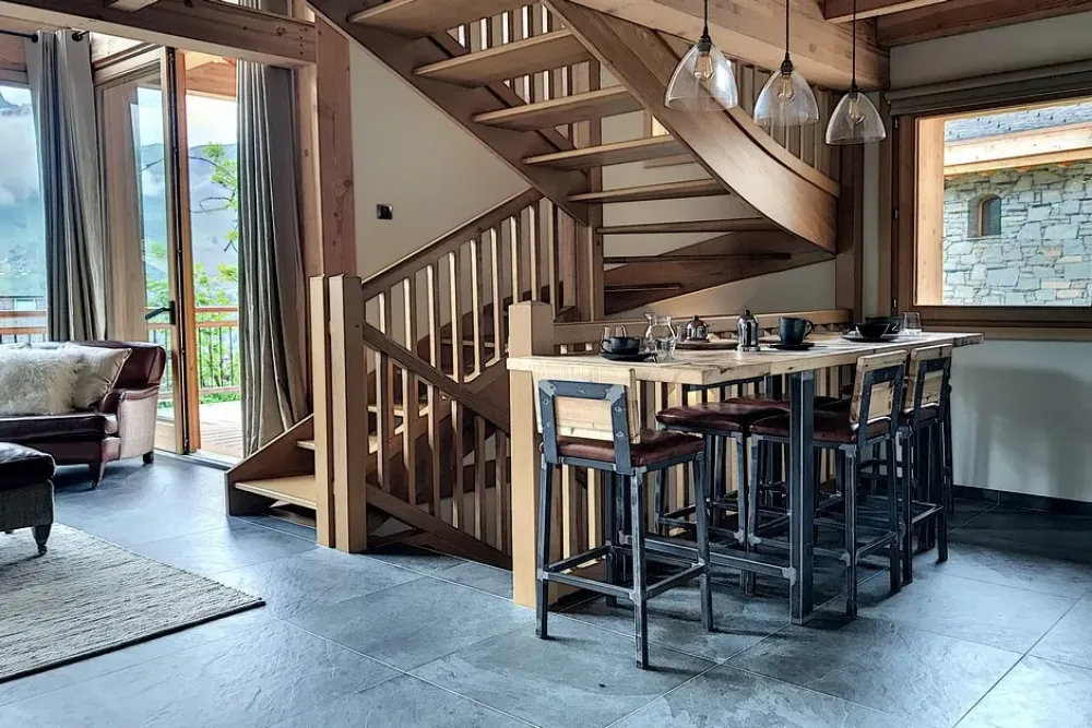 Chalet carcosa