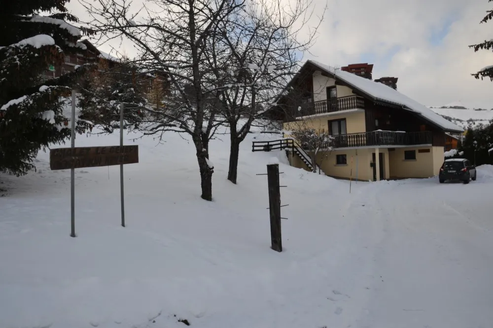 Le génépy 12pers, 4 chambres, terrain privé 1600 m² confort ***