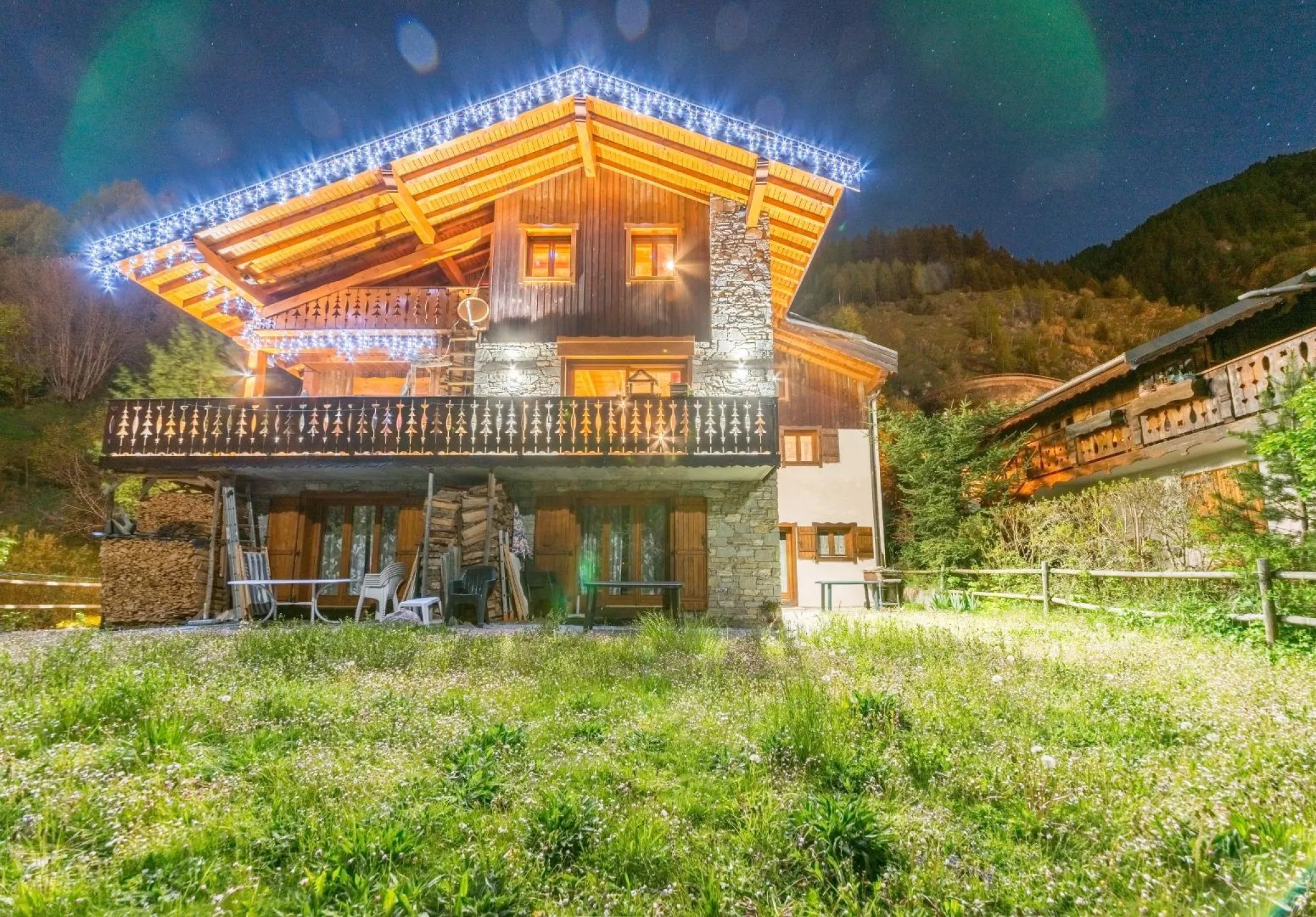Chalet  eterlou 6 pers. rez de jardin champagny en vanoise