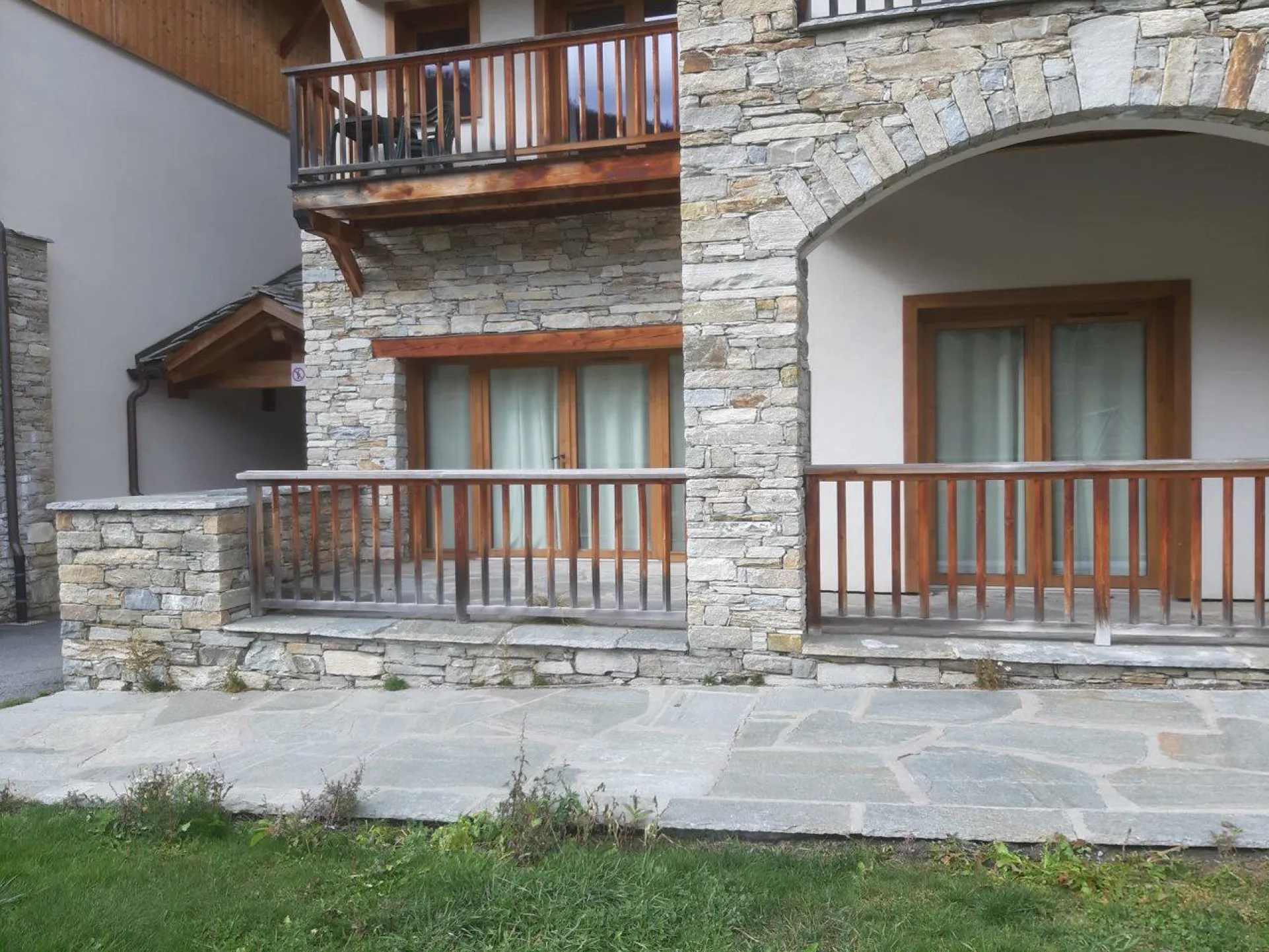 Appartement 6-7p un vrai pied de piste hiver et pleine verdure l'été