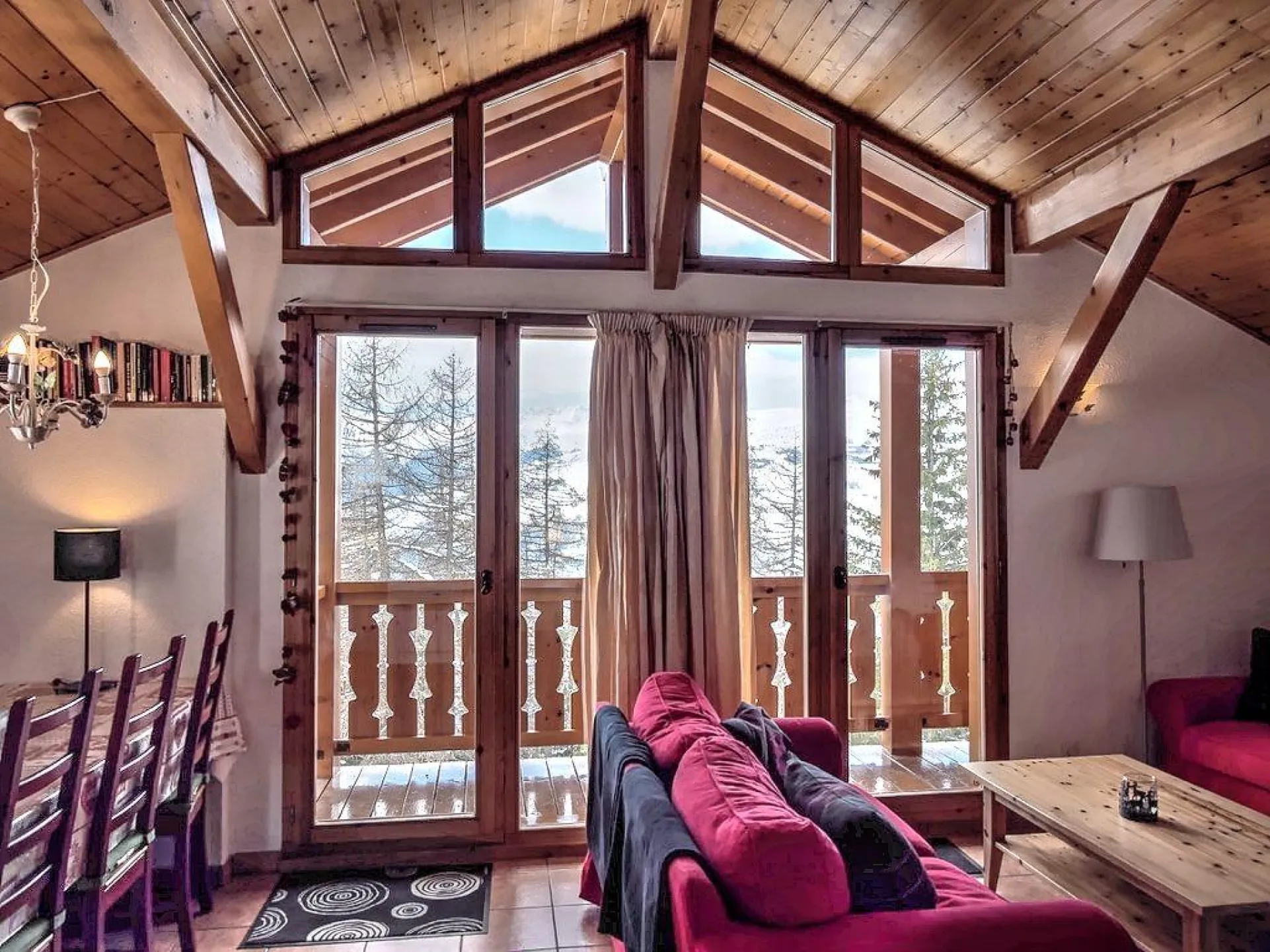 Vue depuis le salon en été