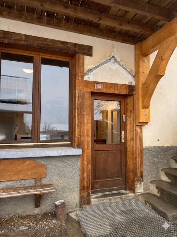 Appartement jacobin de caractère  -  11 pers.  -   à -50 m du domaine skiable des sybelles  -  early booking -5% vacances scolaires