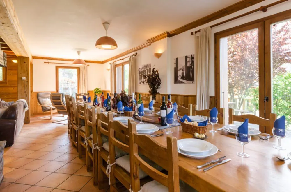 Grand chalet chazalet in le villaret - 22pax
