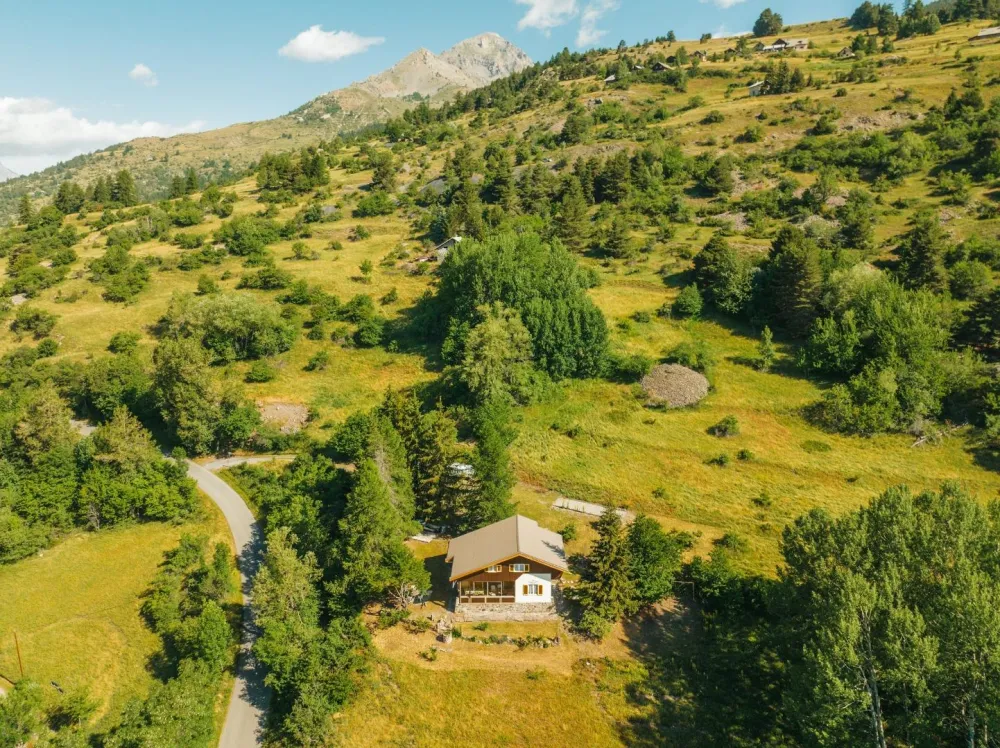 Chalet de montagne - vue dominante a 1760 m d'altitude