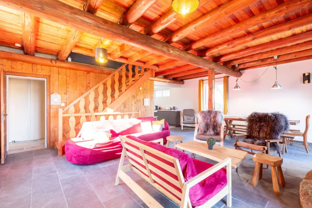 Chalet typique et rénové au village de soulan