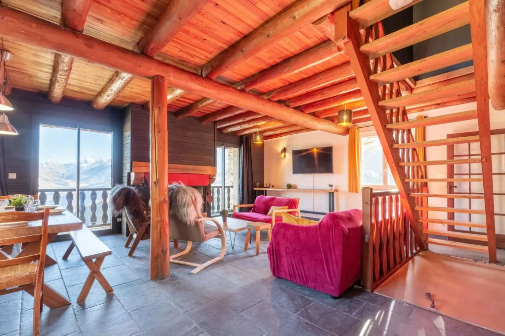 Chalet typique et rénové au village de soulan