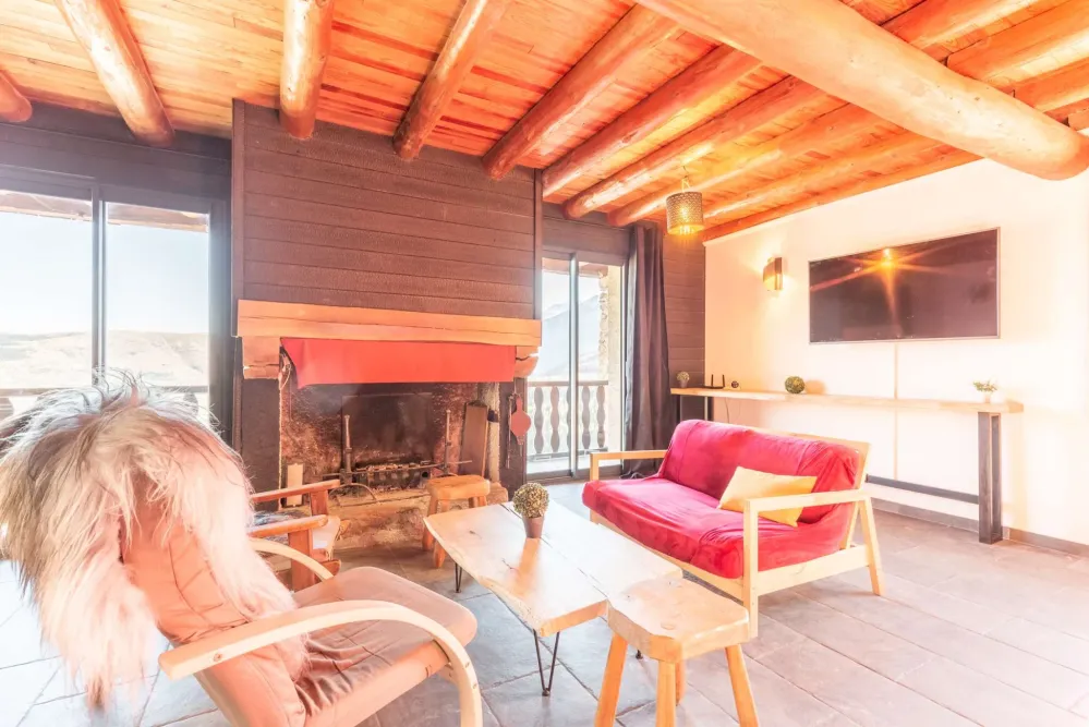 Chalet typique et rénové au village de soulan