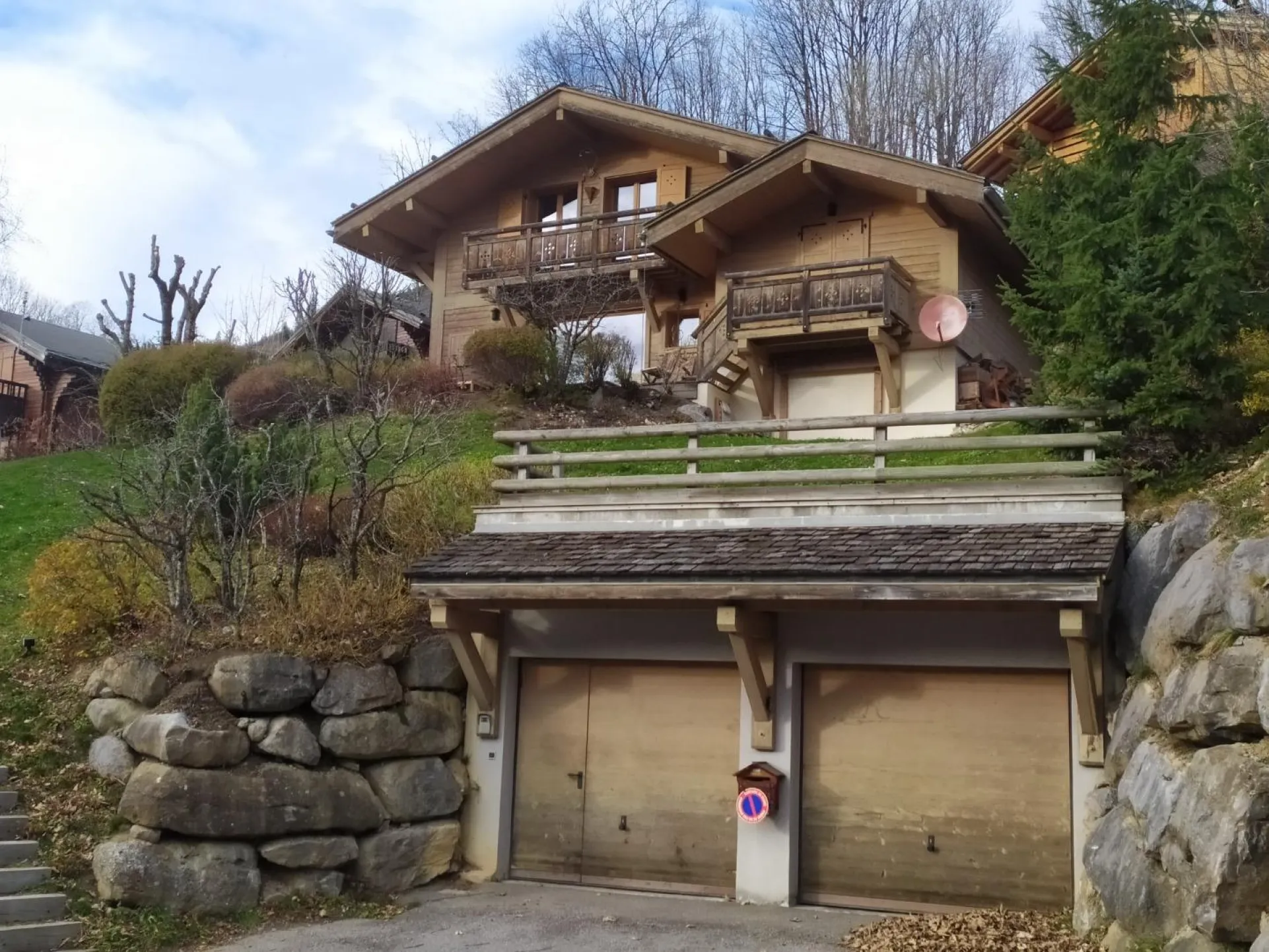 Le Chalet avec les garages (accès intérieur)