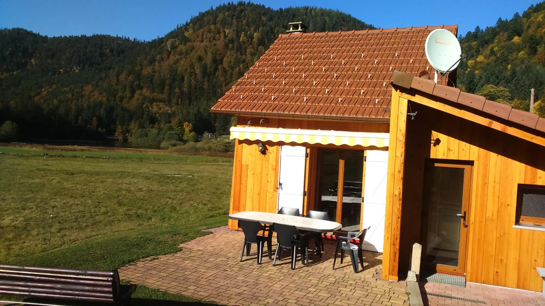 Chalet avec vue sur le lac de Retournemer