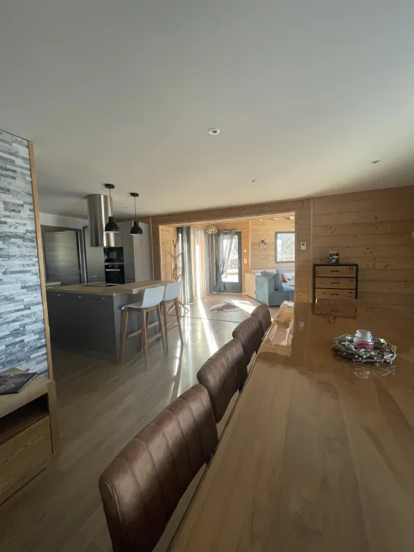 Le chalet blanc