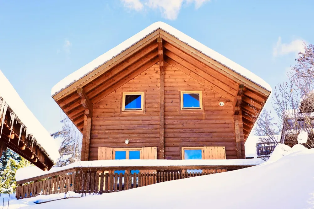 chalet individuel piscine & spa (pendant l'ouverture de la hiver et été)