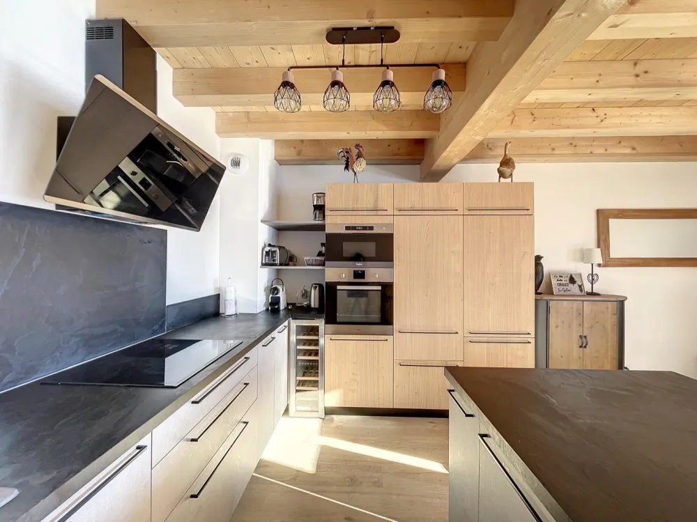 Chalet n°14 la galise 9pers. au hameau de comborcière