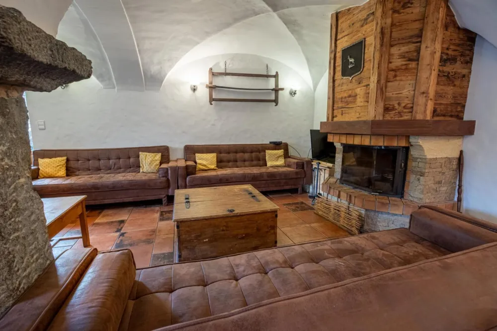 Ancienne ferme dans village jacuzzi sauna label meribel