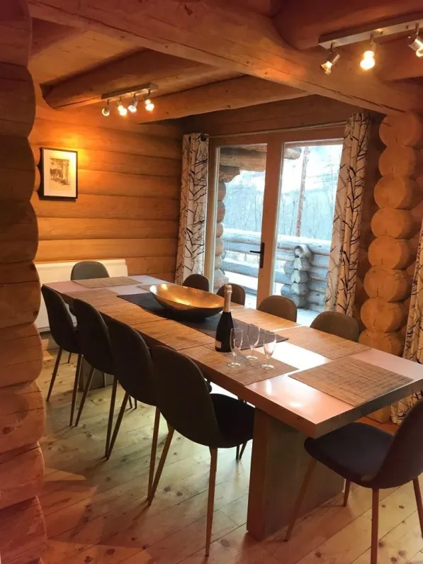 salle à manger pour 10 personnes
