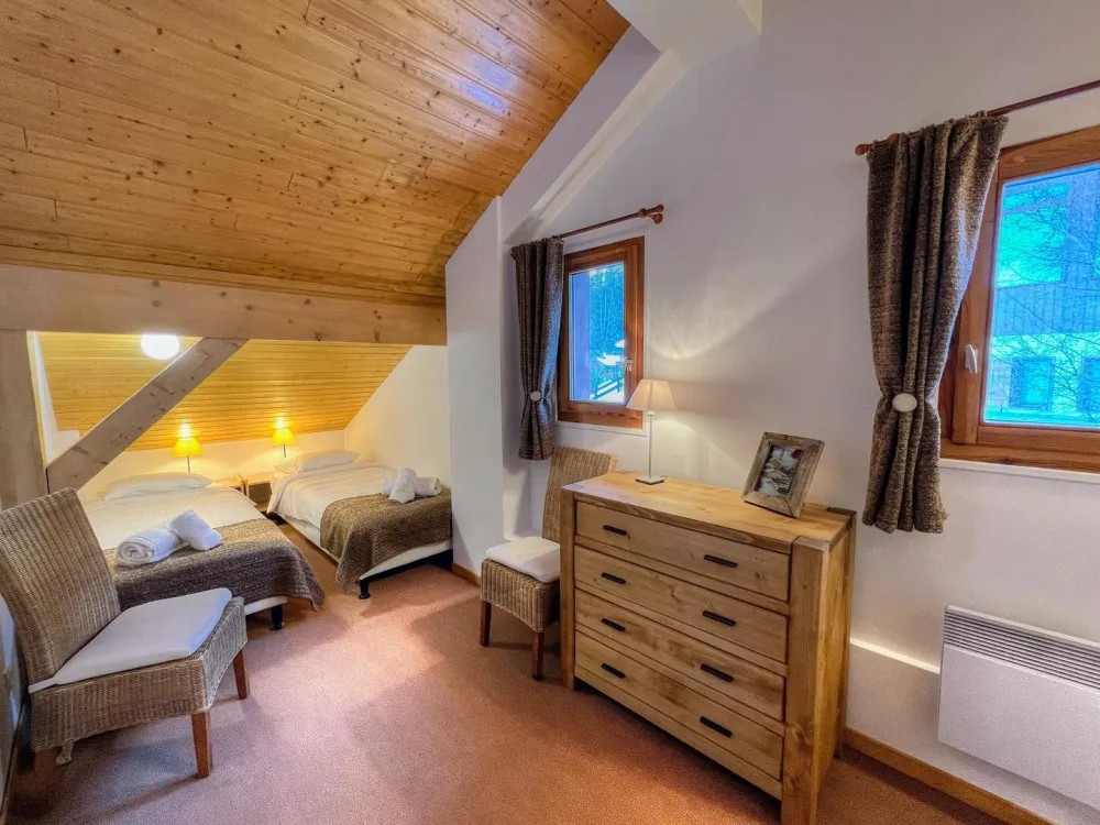 Chambre niveau 1 avec douche