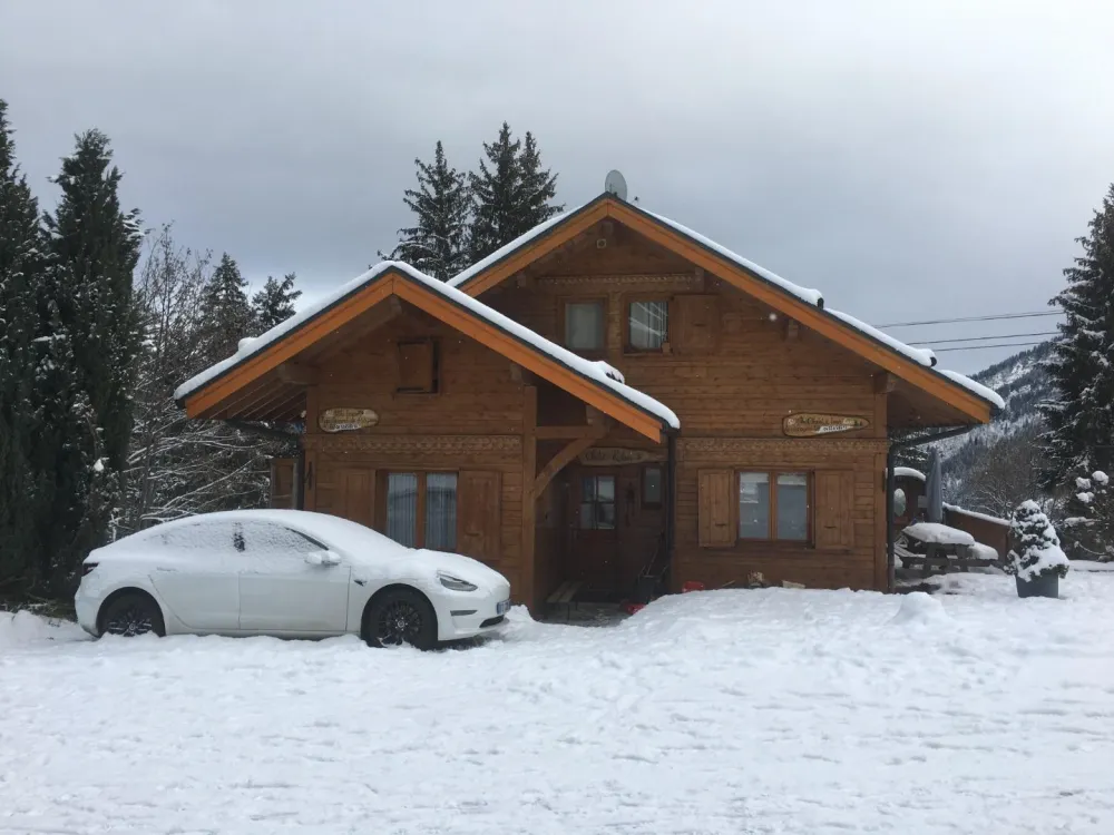 Le chalet en hiver (recharge possible pour voiture électrique (16A)