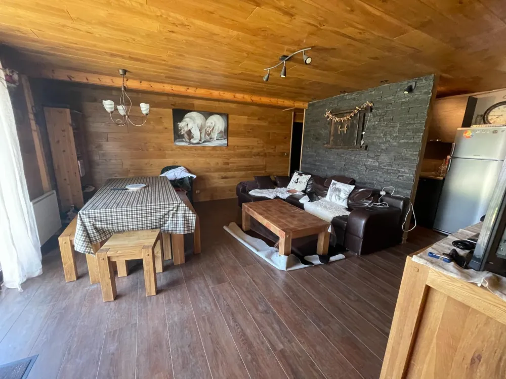 Les  silènes  logement 8 personnes dans chalet