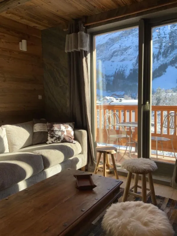 Superbe appartement 3 pièces style chalet-proximité pistes