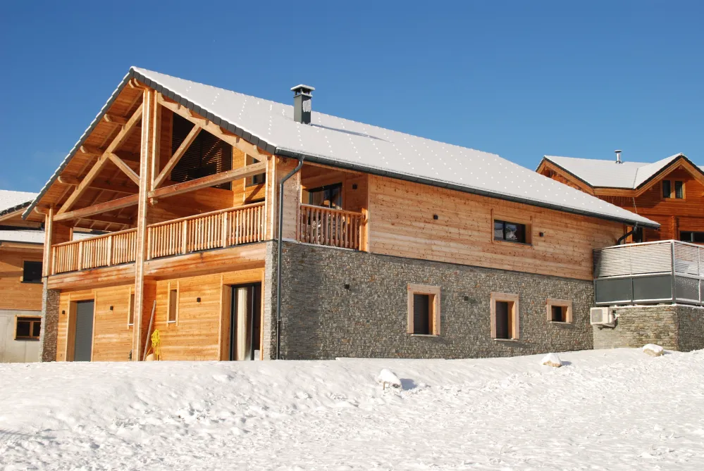 Vue du chalet depuis l'extérieur