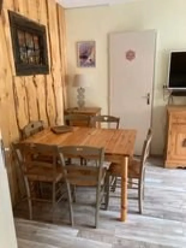 Appartement 6 pers - résidence portes de la vanoise - pistes/ecole de ski < 150m