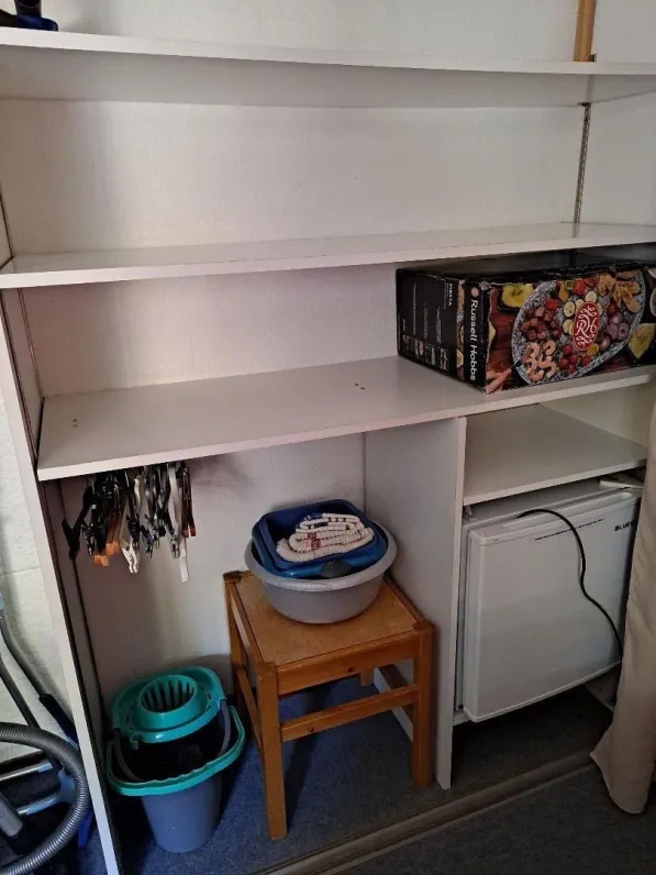 Placard rangement avec congélateur