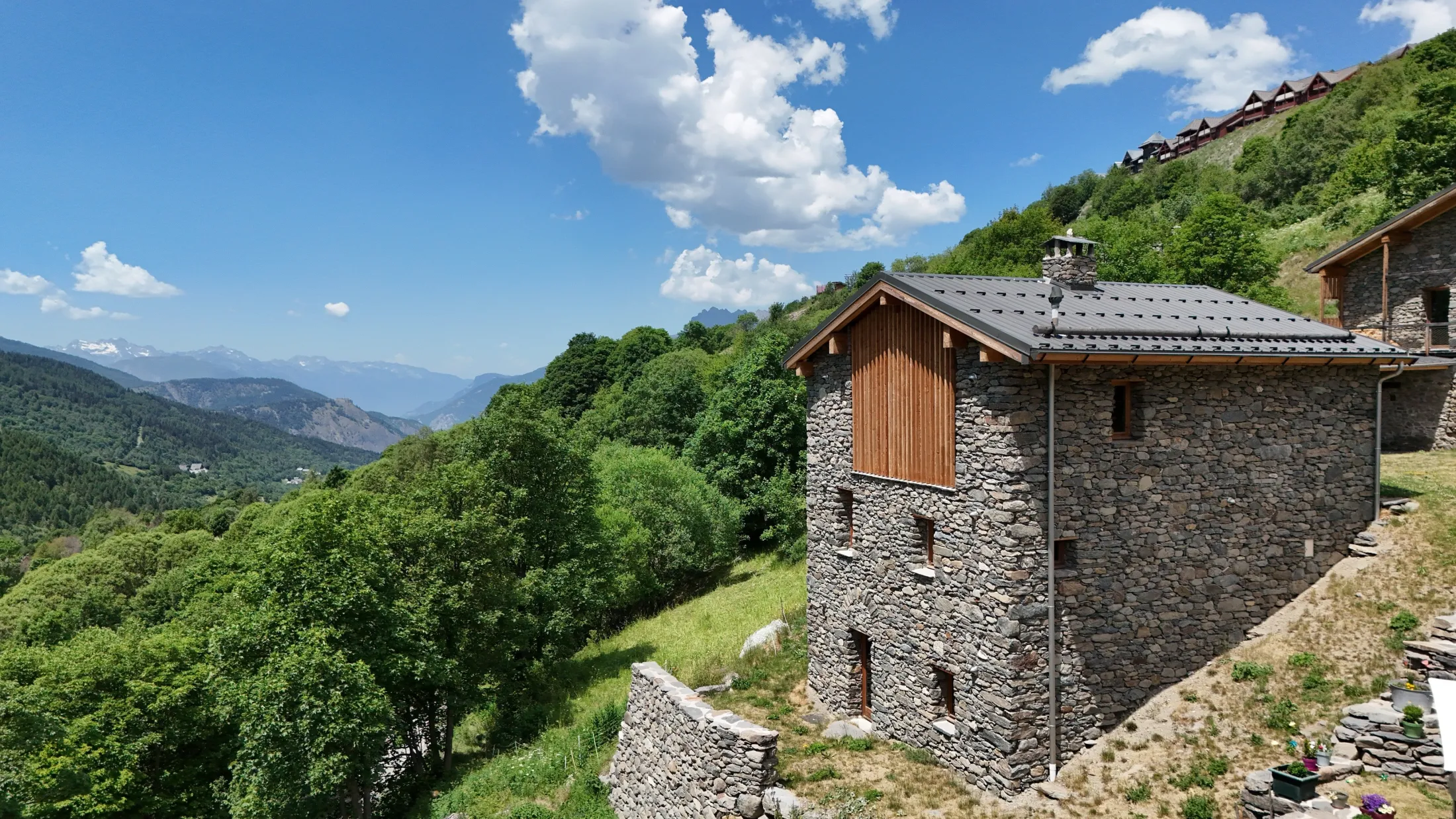 Le 1904, chalet 4* à 1750m au frais et au départ des randonnées