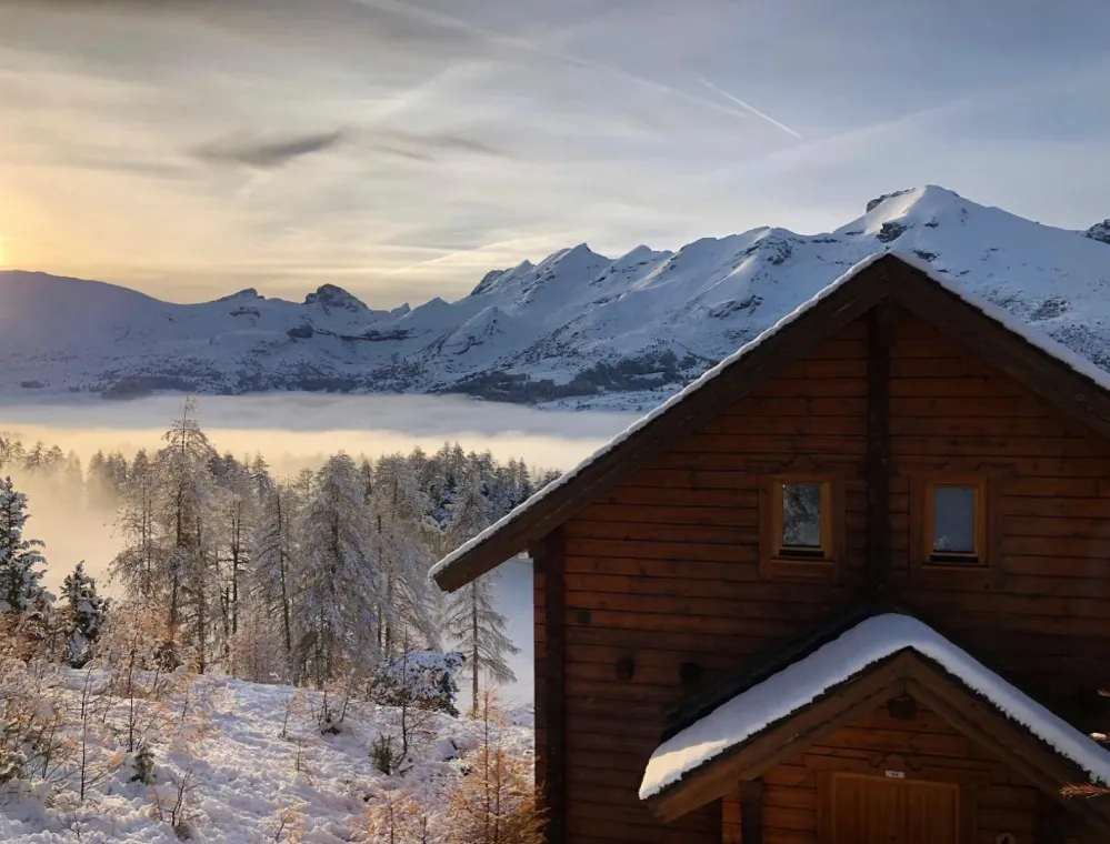 Chalet fabuloup- 4*- piscine-ski à pied