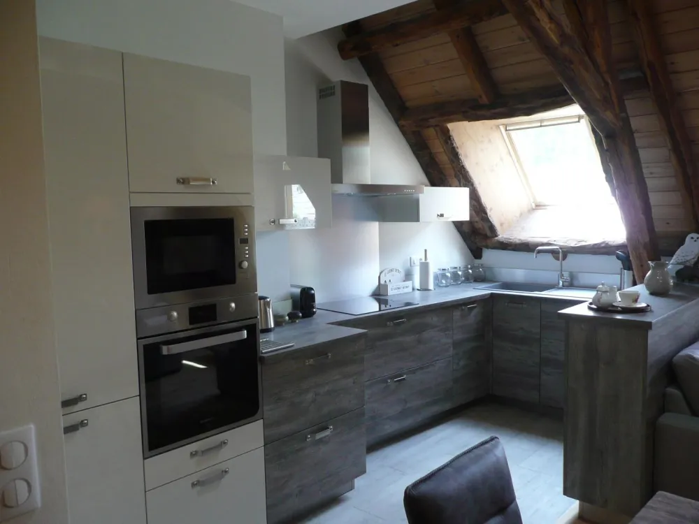Cuisine Schmidt entièrement équipée (étage 1)