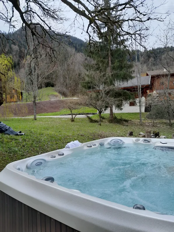 Chalet-sixtine - la clusaz - idéal pour réunions familiales - 10 chambres - jacuzzi - sauna - vélo accueil