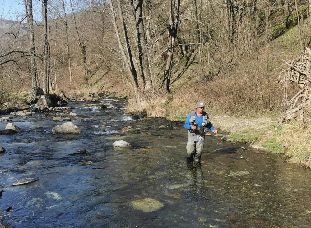 rivière la pique situé à 350m