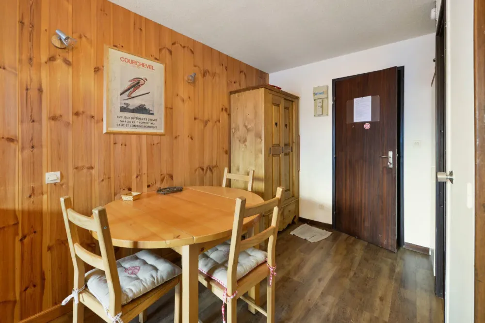 Appartement bien ensoleillé. plein ouest.