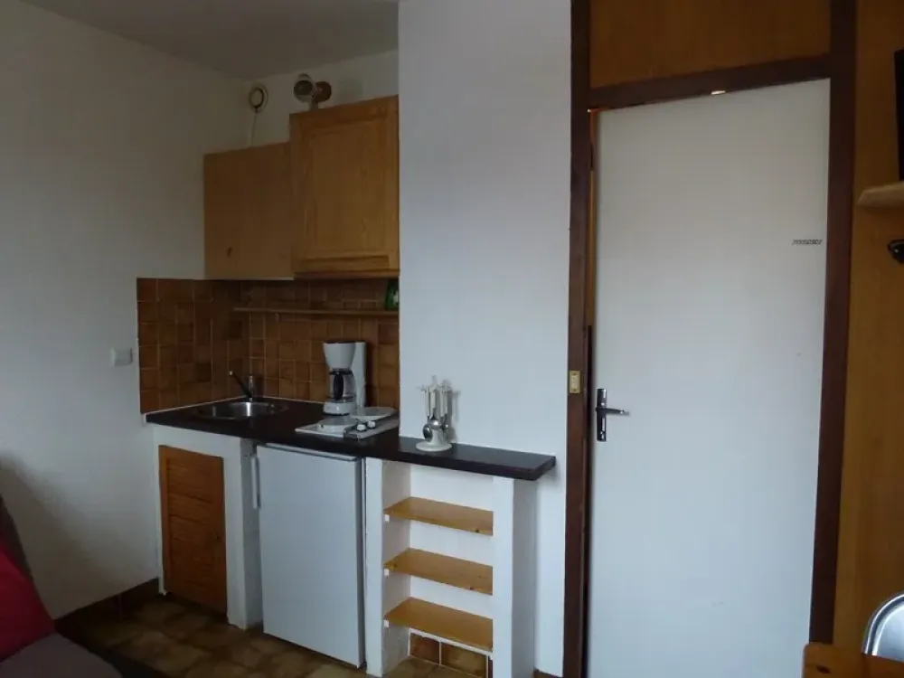 KITCHENETTE