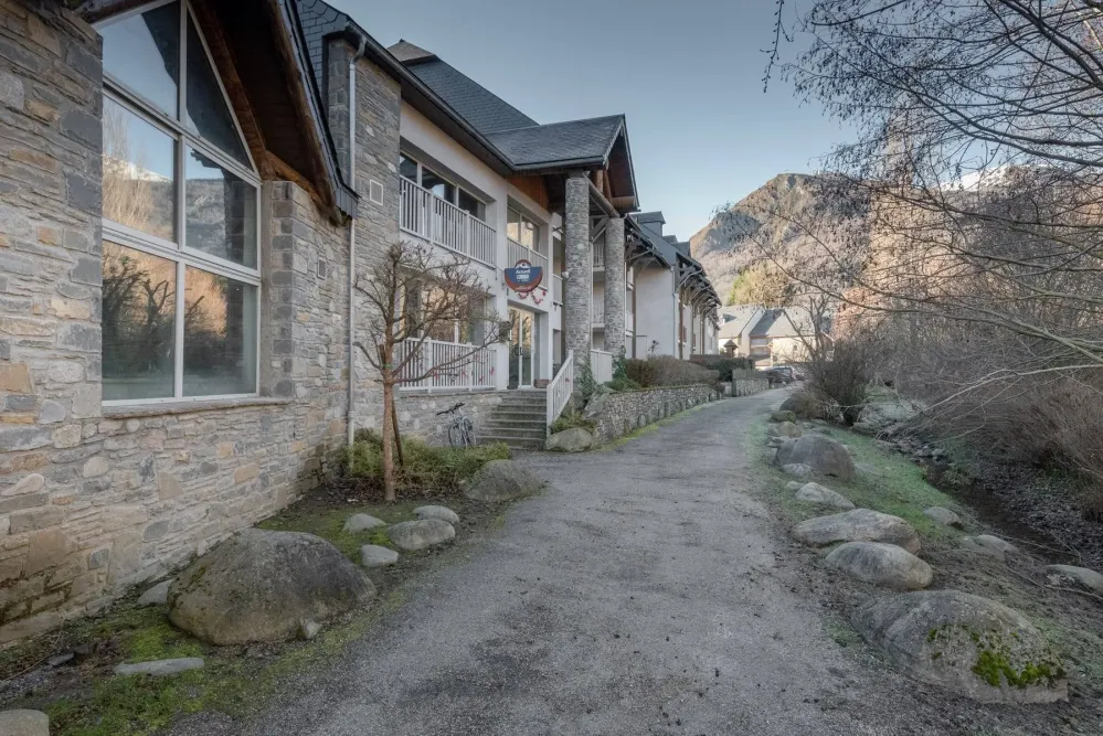 Appartement 4 personnes à vielle-aure – piscine couverte, wi-fi inclus et proche des activités montagne