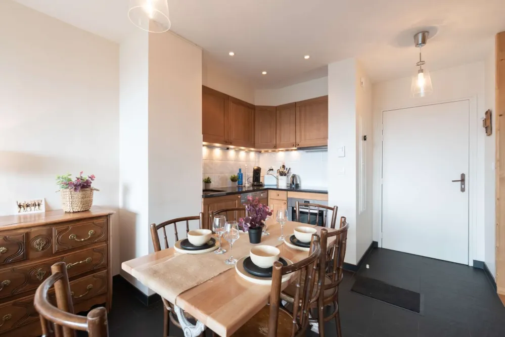 Magnifique appartement pieds de pistes avec piscine