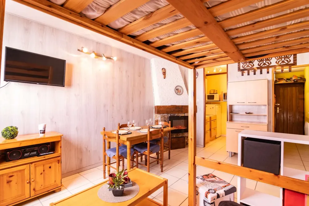 Joli studio 4 personnes à saint lary pla d'adet