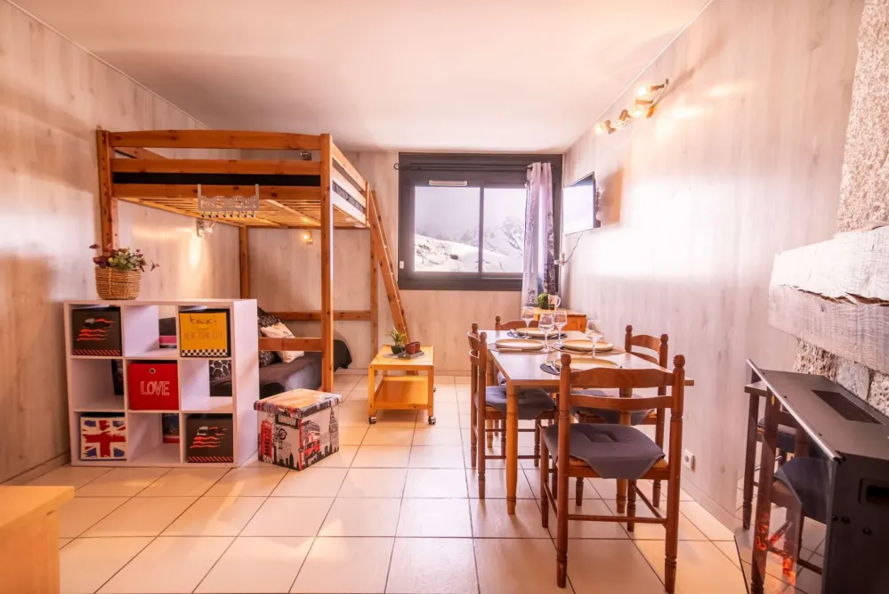 Joli studio 4 personnes à saint lary pla d'adet