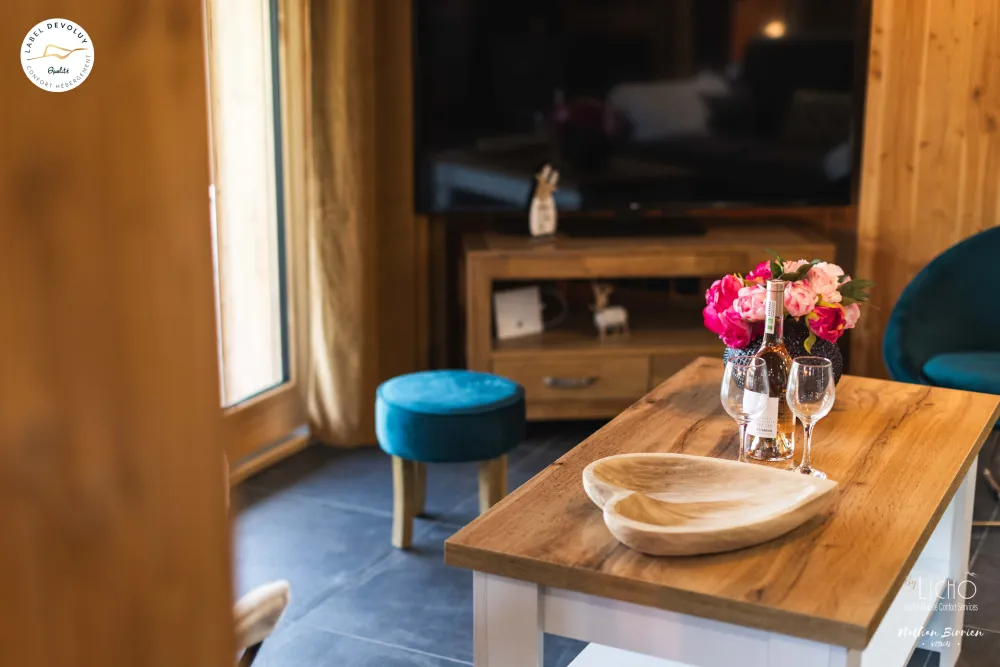 Appartement neuf de 65 m2 en bas de chalet
