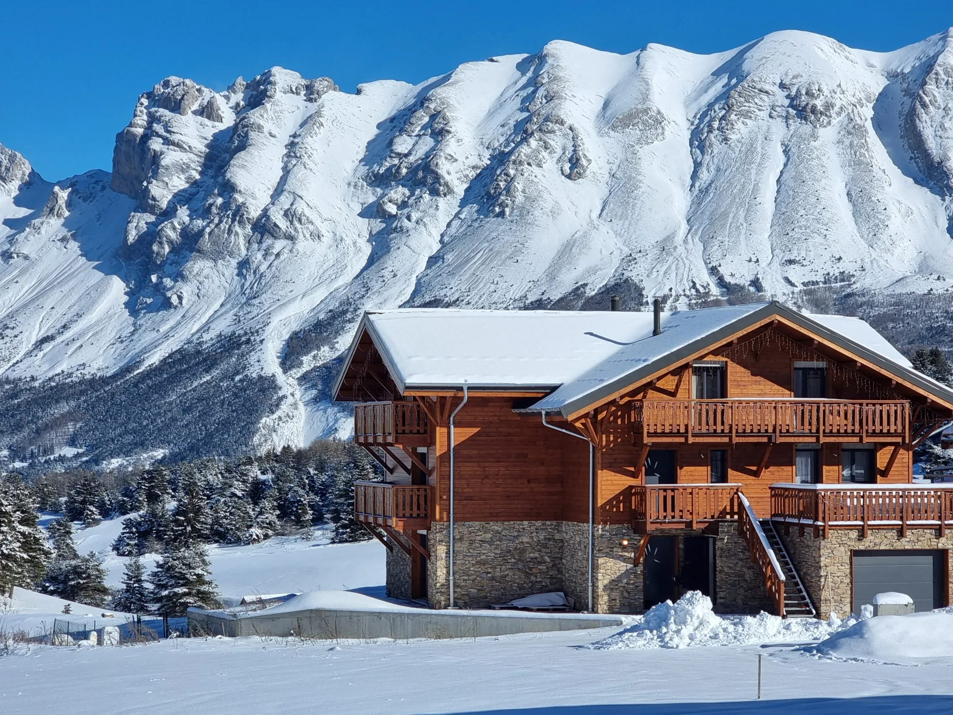 A beautiful chalet, Serenity, Calm, and Panoramic View