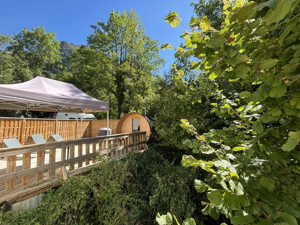 Les Balcons du Vénéon – Relaxation and Nature

The Les Balcons du Vénéon residence offers you a unique setting in the heart of the mountains, with facilities designed for your comfort and well-being.

You can enjoy a sauna for relaxing moments, as wel