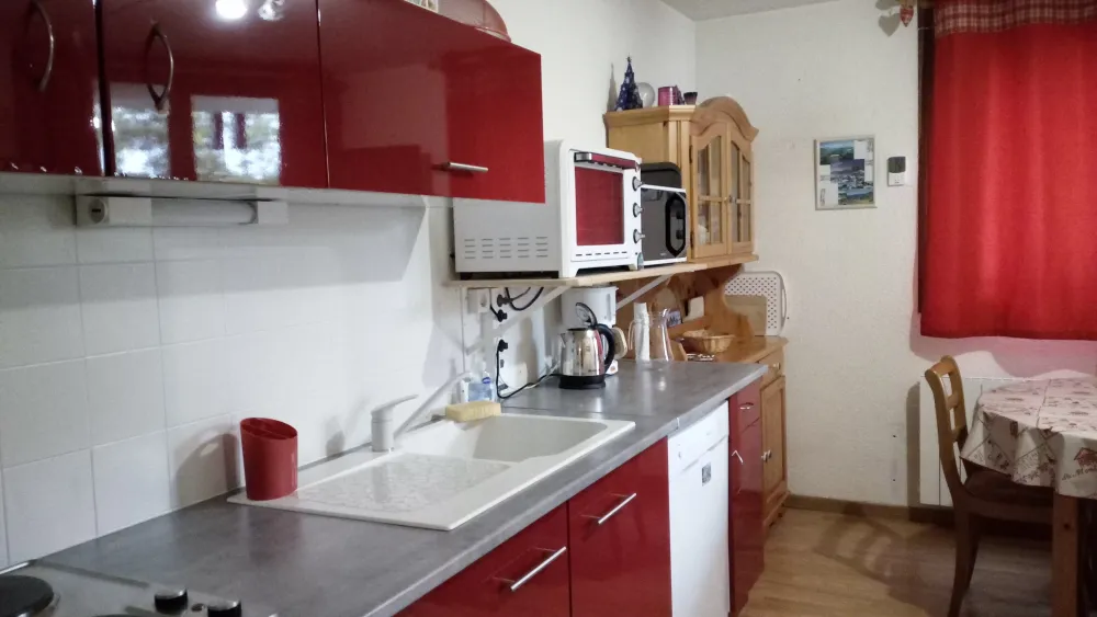 cuisine équipée avec lave vaisselle