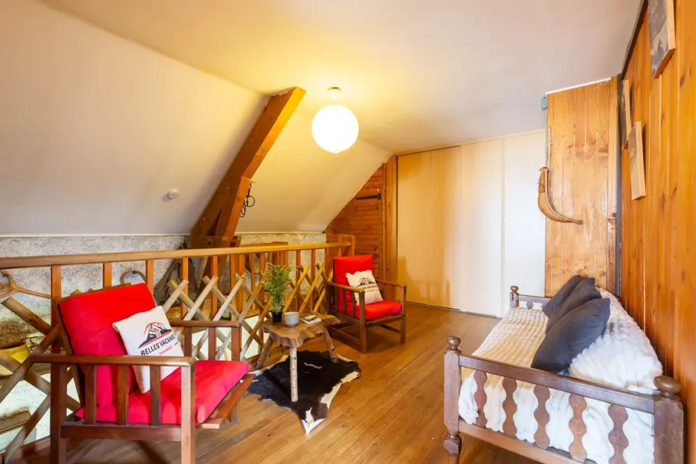Chalet authentique familiale - saint-lary-soulan-7 couchages- station pla d'adet