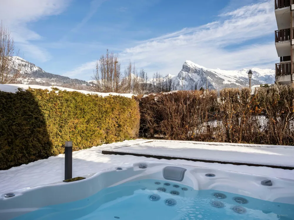 Jacuzzi & vue d'hiver