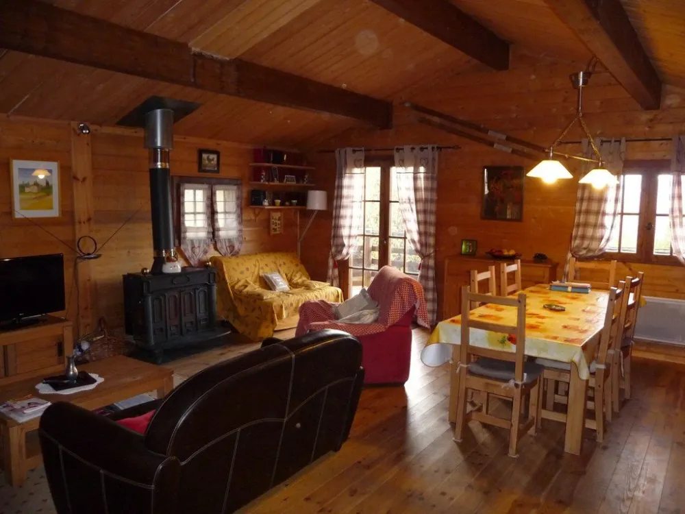 Chalet à eyne 66800 face à font romeu