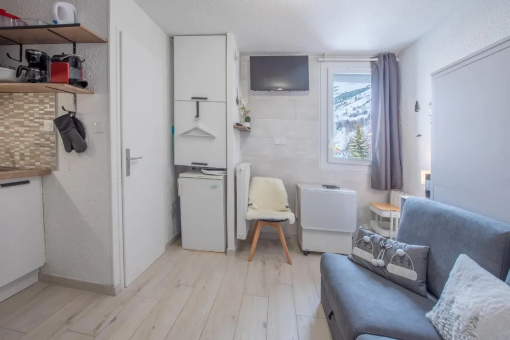 New and modern furnishings with large format TV and mini stereo.