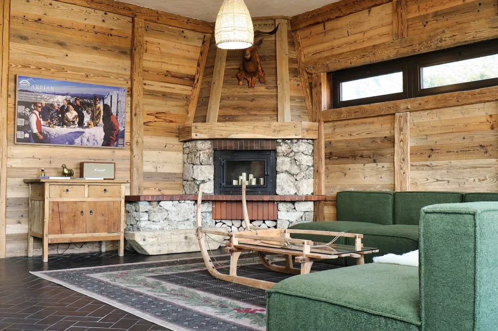 Arpian valmorel - chalet de 450m2 avec bain nordique et family room