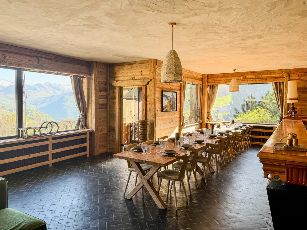 Arpian valmorel - chalet de 450m2 avec bain nordique et family room