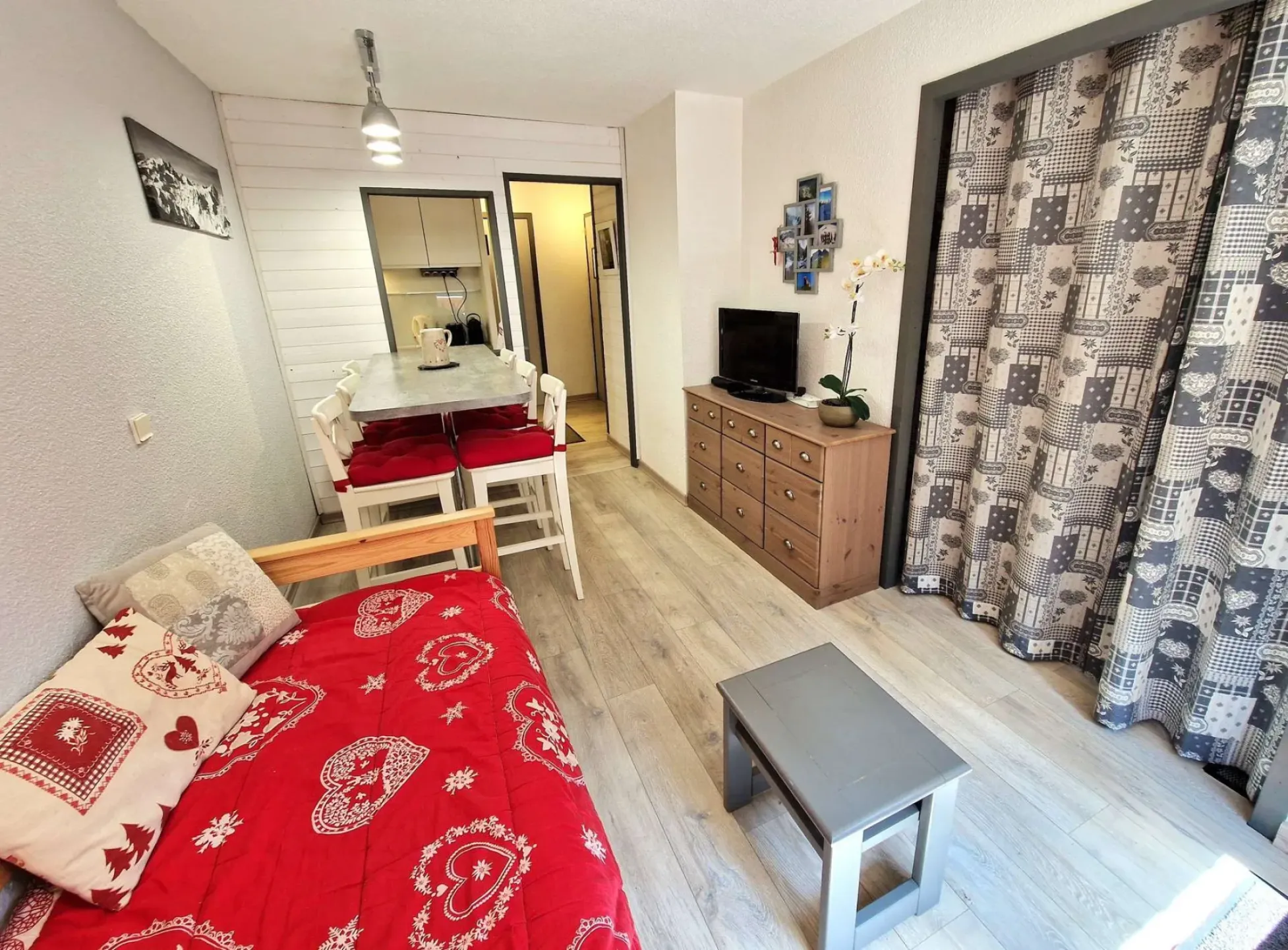 2 pièces+cabine 4/6 personnes coeur station 32m²