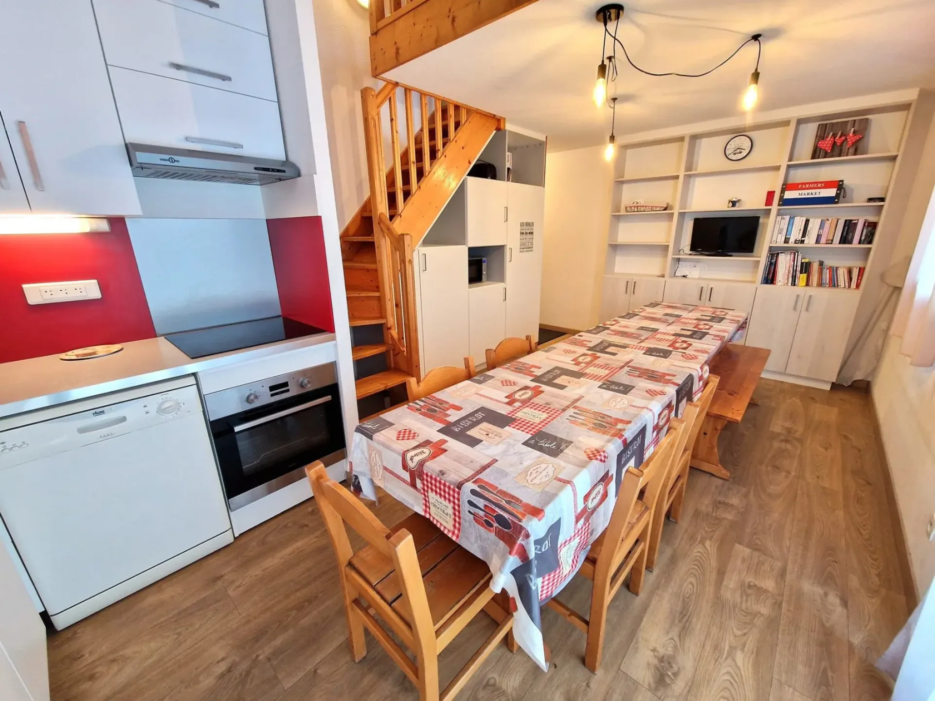 Appartement 6 pièces 10/12 personnes 90 m²